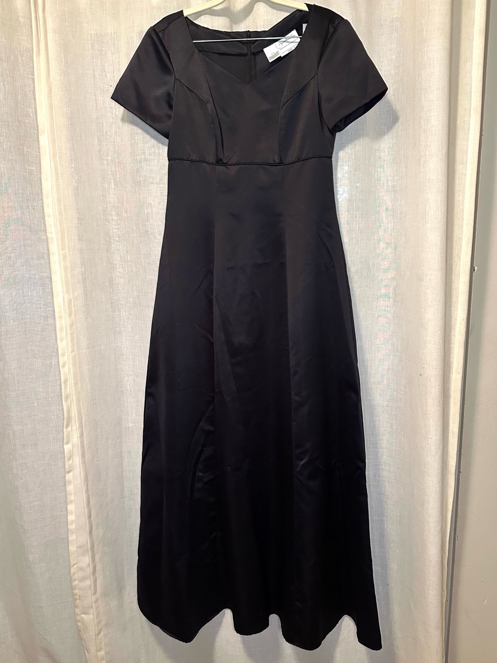 Black Long Choir Dress Sweetheart Empire Waist Satin Formal Wedding Minimalist 4
